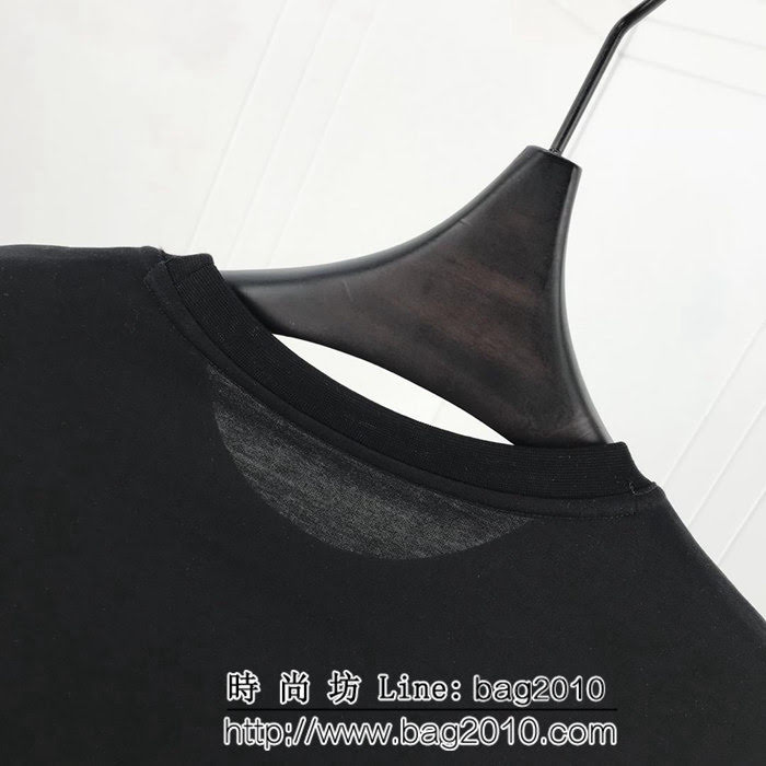 BURBERRY巴寶莉 19早春最新 BBR x Riccardo 限量 專屬TB標識 男款短袖Tee ydi2124